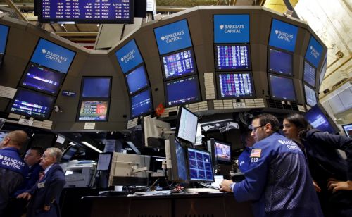 Υποχώρηση στις ευρωπαϊκές αγορές, άνοδος στη Νέα Υόρκη τη Δευτέρα