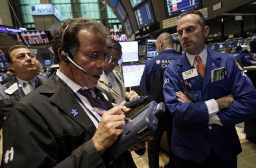 Πτώση στις ευρωπαϊκές αγορές την Πέμπτη, σταθεροποιητικό κλείσιμο στη Γουόλ Στριτ