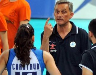 Χωρίς κίνητρο και νέα ήττα για την εθνική βόλεϊ γυναικών