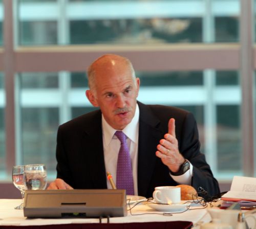 Δράσεις για την ανάπτυξη και την προστασία των ασθενέστερων ανακοίνωσε ο πρωθυπουργός