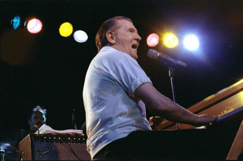 Ματαιώθηκε η συναυλία του Τζέρι Λι Λιούις στον Λυκαβηττό