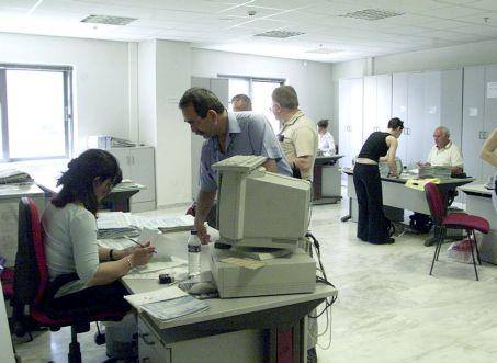 Προβληματισμός για την πορεία των φορολογικών εσόδων