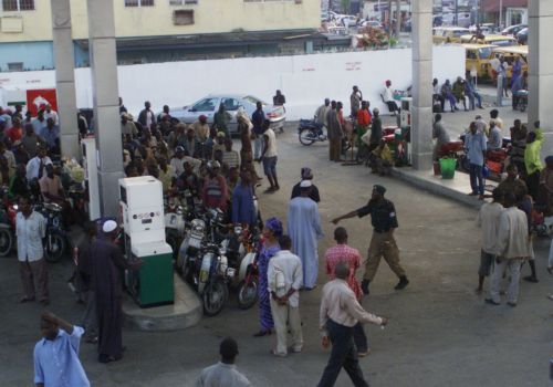 Πειρατεία σε εμπορικό σκάφος με ομηρία ναυτών στη Νιγηρία