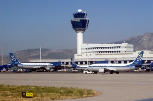 Σε «λευκή» απεργία οι ελεγκτές εναέριας κυκλοφορίας