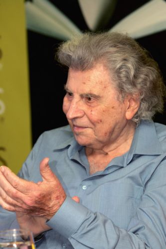 Ματαιώνεται η συναυλία της ΚΟΑ για τον Μίκη Θεοδωράκη