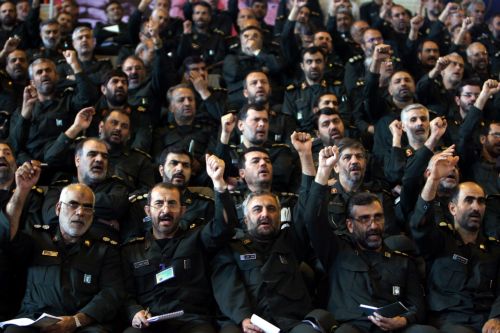 Διπλή βομβιστική επίθεση με τουλάχιστον 21 νεκρούς σε τζαμί στο Ιράν
