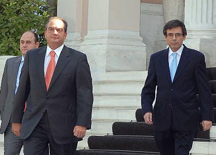 Στηρίζουν τον Γ.Αγγέλου ΝΔ και Καραμανλής καταγγέλλοντας πολιτική δίωξη