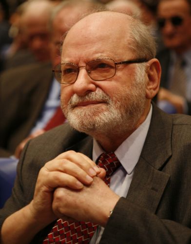 «Οργίζομαι όταν ακούω να καεί η Βουλή» δηλώνει ο Λ.Κύρκος