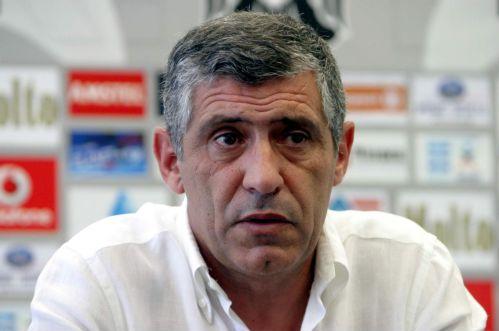 Η ΕΠΟ ανακοίνωσε τη διετή πρόσληψη του Σάντος στην Εθνική