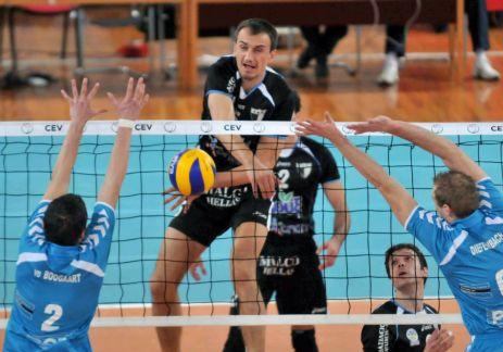 Πρόταση της ΕΑΠ στον Κόβατς, στάσιμο το θέμα του Κουρνέτα