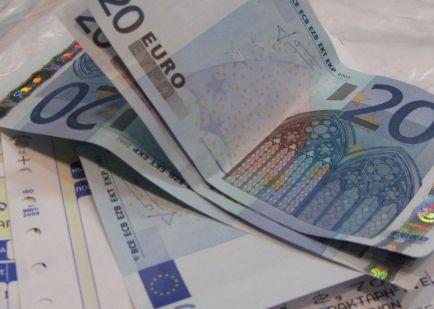 Στο «κόκκινο» το οικογενειακό καλάθι του μέσου Έλληνα τον φετινό Μάιο