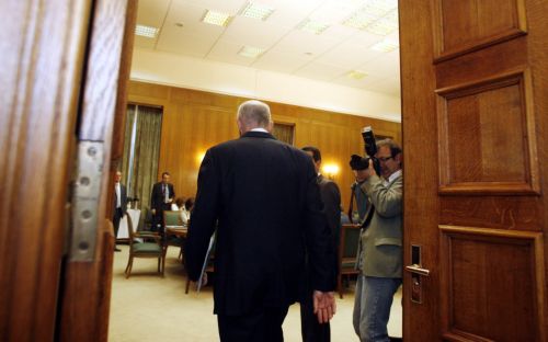 Tέλος σε αντιπαραθέσεις υπουργών και σενάρια εκλογών επιχειρεί να βάλει η κυβέρνηση