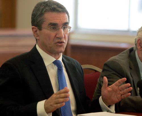 Ενημέρωση της τρόικας για τη χρηματοδότηση των ασφαλιστικών ταμείων