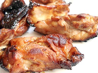 Περιττά κιλά συσσωρεύουν οι λάτρεις του κρέατος