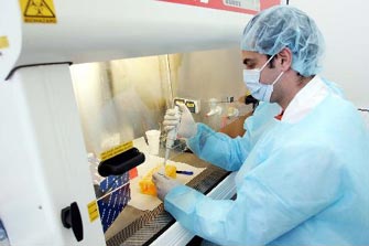 Ιός του Δυτικού Νείλου: 99 οι ασθενείς – Σε εξέλιξη ο αιματολογικός έλεγχος