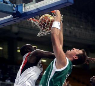 Νίκη της Σλοβενίας, 71-86 επί του Κανάδα