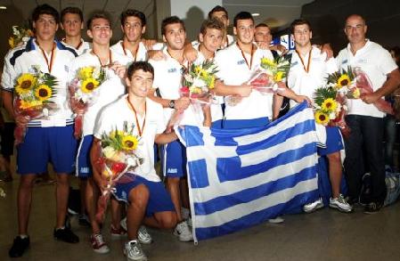 Με το ασημένιο γύρισε η εθνική εφήβων πόλο