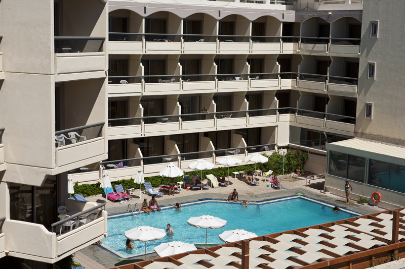 Το in.gr και ο Γιάννης Κούτρας σάς ταξιδεύουν στη Ρόδο!