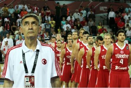 Ευκαιρία για… λύτρωση κόντρα στην Ελλάδα από Τάνιεβιτς