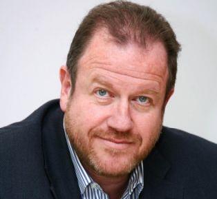 Μελισσουργός εναντίον Μαυρομάτη για τα… μάτια του Μανωλόπουλου