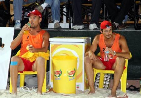 Στο ταμπλό των ηττημένων οι ελληνικές ομάδες στο Όπεν της Χάγης