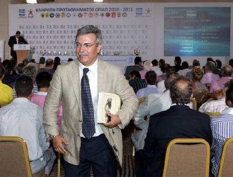 Ο Ολυμπιακός Βόλου βγάζει… Μαρινάκη πρόεδρο της Σούπερ Λιγκ