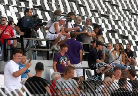 Επιθέσεις οπαδών του ΠΑΟΚ σε εκδρομείς του Άγιαξ στη Θεσσαλονίκη