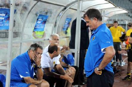 Ο Μπάγεβιτς μίλησε για έλλειψη καθαρού μυαλού, ο Τεννές για ύπαρξη πάθους