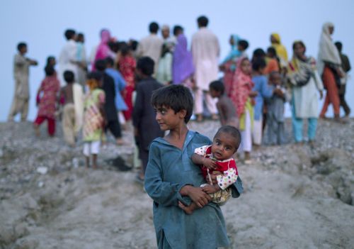 Δισεκατομμύρια θα χρειαστούν για την ανακούφιση των πλημμυροπαθών στο Πακιστάν