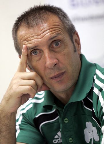 «Χαμόγελα» Νιόπλια και αναγνώριση από τον διεθνή Τύπο