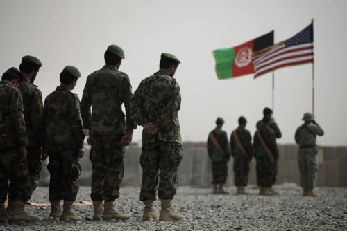 Στο στόχαστρο των Ταλιμπάν βάσεις της ISAF στο ανατολικό Αφγανιστάν