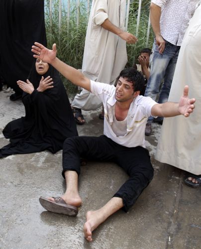 Δεκάδες νεκροί από επίθεση αυτοκτονίας σε κέντρο νεοσυλλέκτων στη Βαγδάτη