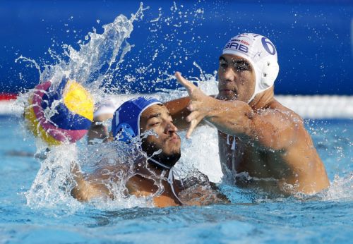 Έπεσε στα βαθιά και… βούλιαξε η εθνική πόλο, 13-5 από τη Σερβία