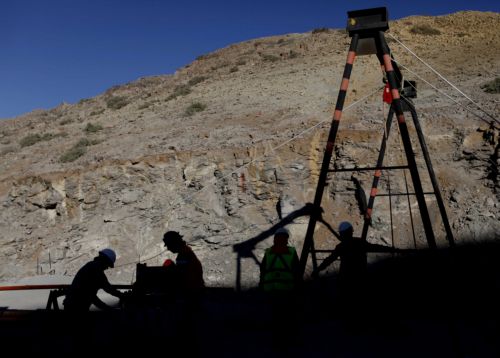 Πρώτο μέλημα πλέον η διατήρηση της ψυχικής υγείας των αποκλεισμένων εργατών στη Χιλή