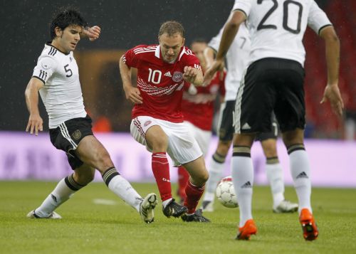 Γκολ ο Ρόμενταλ, λυτρωτής ο Τζέραρντ, νέα απογοήτευση για τη Γαλλία