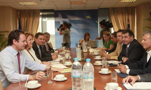 Το «Μνημόνιο του ελληνικού εμπορίου» κατέθεσε η ΕΣΕΕ στην κυβέρνηση