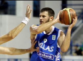 Αντιδράσεις Φώτση για τις αποδοκιμασίες στον Σπανούλη