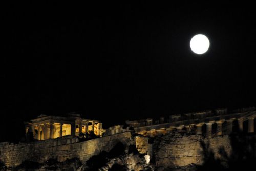 Πιθανότατα κλειστοί πολλοί αρχαιολογικοί χώροι της Αττικής το βράδυ της Πανσελήνου