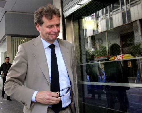 Δαπάνες γενικής κυβέρνησης και ελλειμματικές ΔΕΚΟ στο «στόχαστρο» της Tρόικας