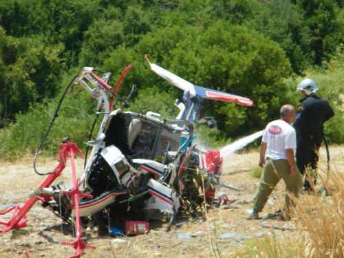Σοβαρή η κατάσταση της υγείας των δύο επιβαινόντων στο ελικόπτερο που συνετρίβη