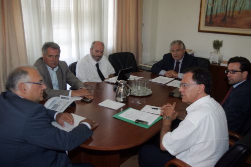 Κοινό μέτωπο Ταμείων για μείωση δαπανών υγείας και πάταξη εισφοροδιαφυγής