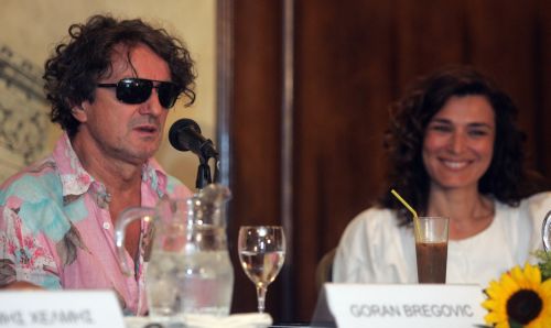 Στο Ηρώδειο το αντιπολεμικό έργο του Μπρέγκοβιτς «Ημερολόγια μιας θλιμμένης βασίλισσας»