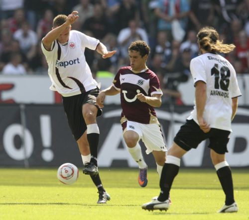 Σαρωτική Χόφενχαϊμ, με το δεξί το Αμβούργο, ήττα της Αίντραχτ