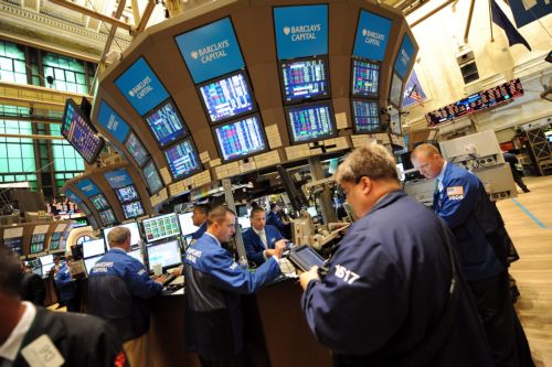 Κατακόρυφη πτώση στα χρηματιστήρια σε Ευρώπη και ΗΠΑ την Τετάρτη