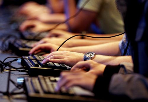 Παρ’ ολίγον αυτόχειρα εντόπισε σε χρόνο ρεκόρ το Τμήμα Δίωξης Ηλεκτρονικού Εγκλήματος