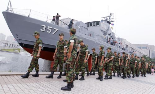 Στα «δίχτυα» της Βορείου Κορέας νοτιοκορεατικό αλιευτικό σκάφος