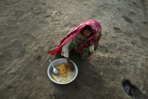 Αναδιάρθρωση δανείου, λόγω πλημμυρών, ζητά το Πακιστάν από το ΔΝΤ