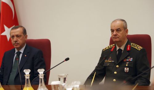 Η υπόθεση «Βαριοπούλα» ρίχνει βαριά σκιά στις στρατιωτικές κρίσεις στην Τουρκία