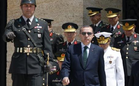 Οι ανατροπές Ερντογάν στις ένοπλες δυνάμεις – Ποιοι στρατηγοί και γιατί καρατομήθηκαν