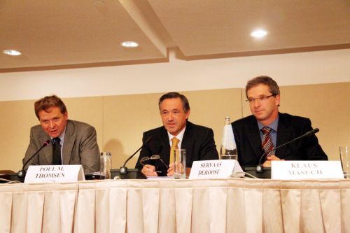 Ικανοποιημένη η τρόικα από την εφαρμογή του δημοσιονομικού προγράμματος